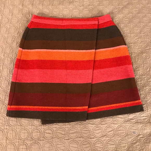 LOFT Wrap Skirt - worn once - Picture 4 of 9